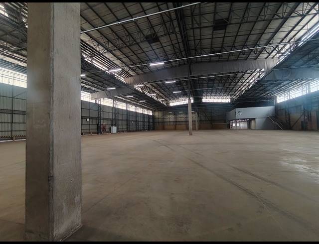 5,861M² WAREHOUSE TO LET IN GOSFORTH PARK
